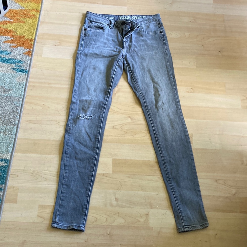 Volcom grey skinny jeans size 5